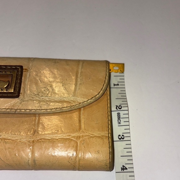 Dooney & Bourke Cream Crocodile Embossed Wallet - Picture 3 of 15
